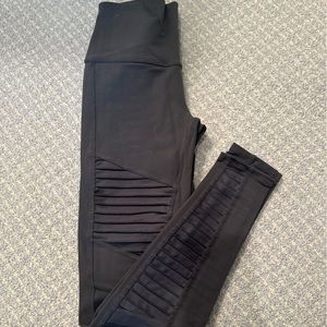 Alo Yoga Moro Leggings